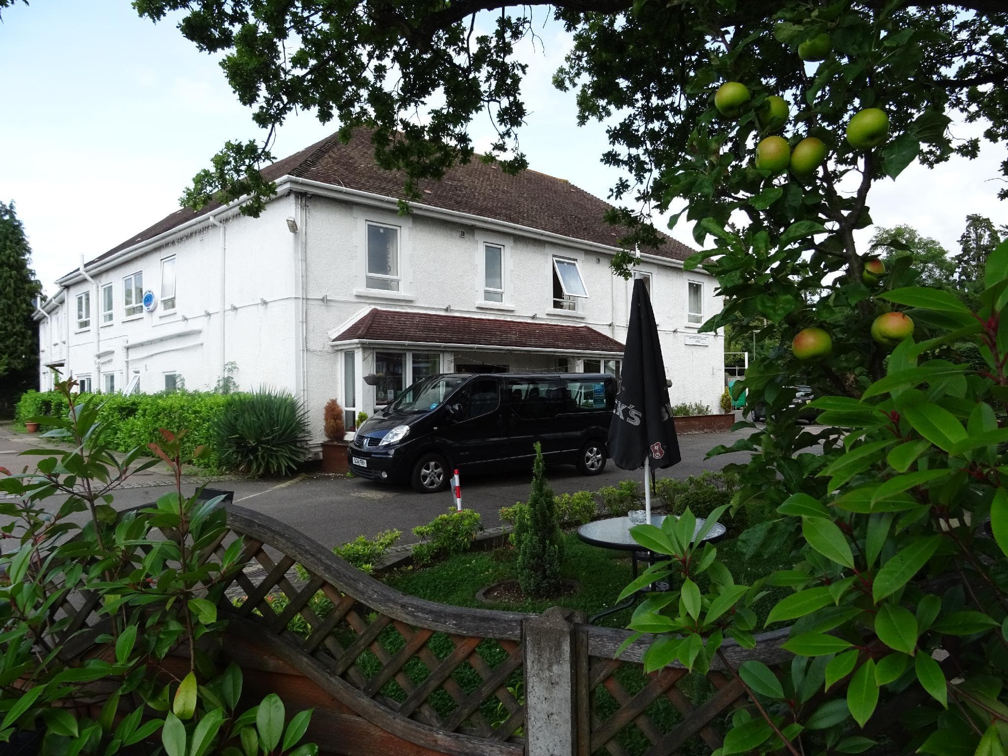 Gatwick White House Hotel