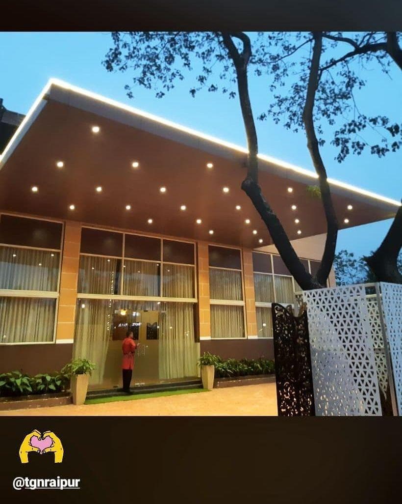 The Grand Neelam Hotel