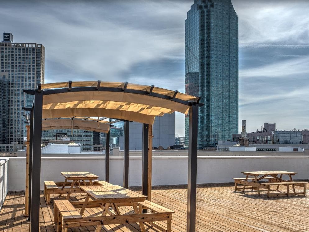 LIC Hotel