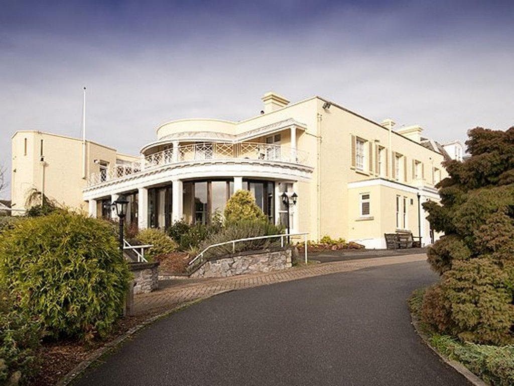 Cliffden Hotel