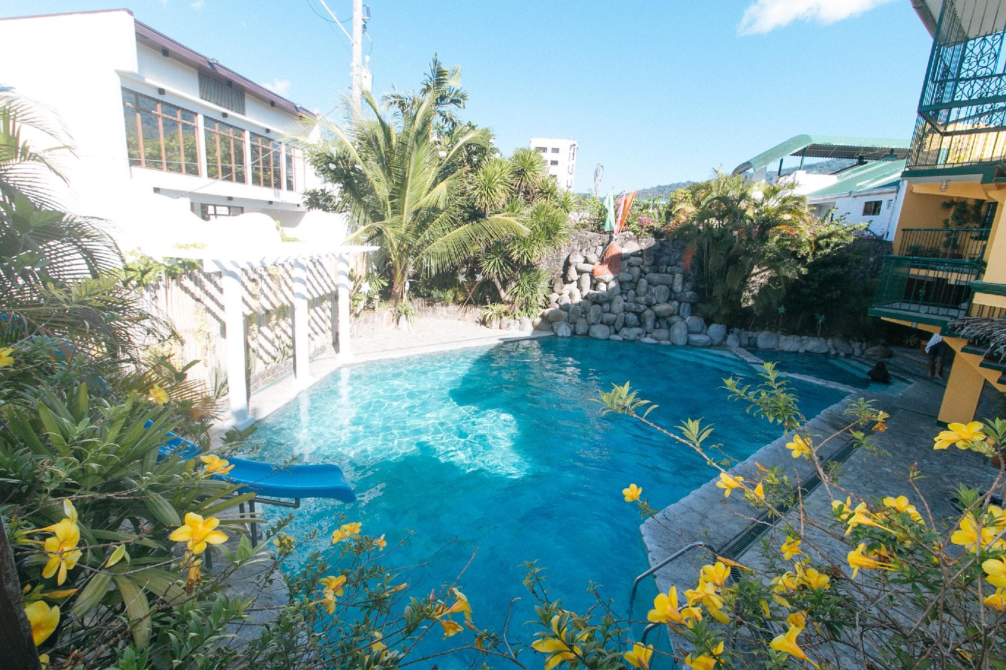RedDoorz @ Yahweh Spring Retreat and Resort Laguna