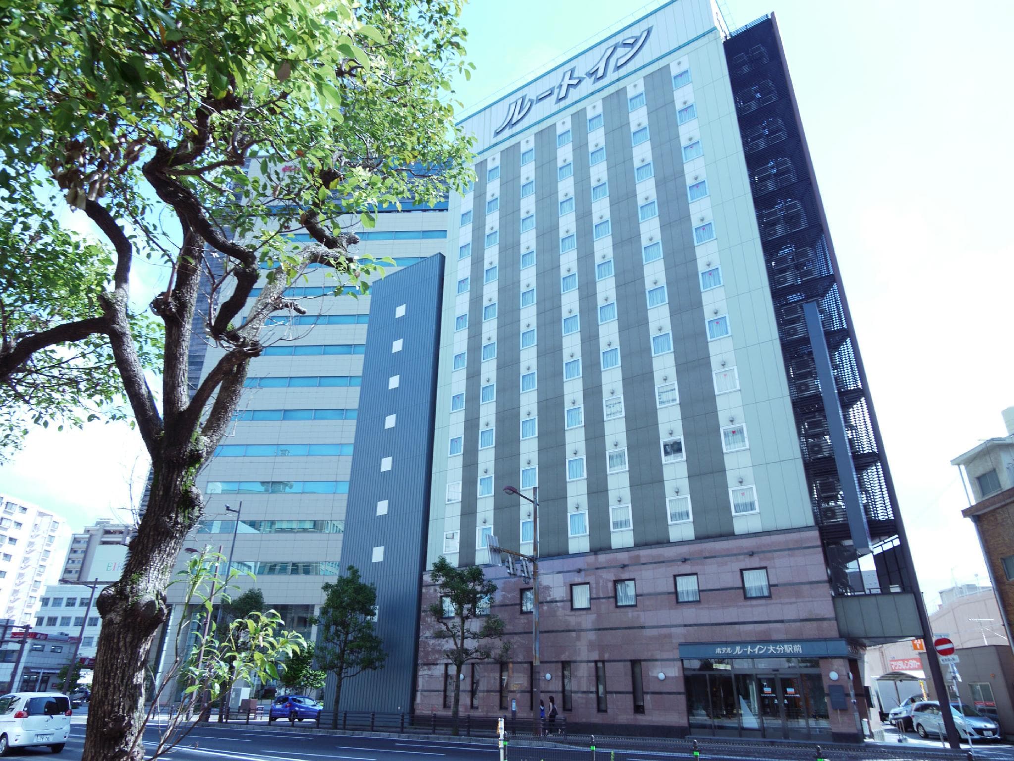 Hotel Route-Inn Oitaekimae