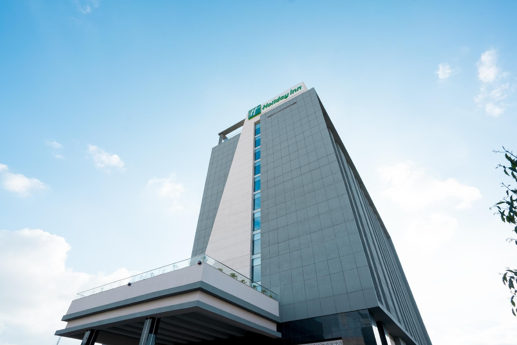 Holiday Inn Lucknow Airport By IHG